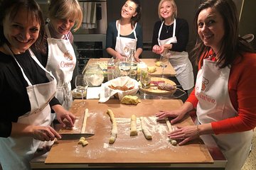Private Pasta & Tiramisu Class at a Cesarina's home with tasting in Lake Garda