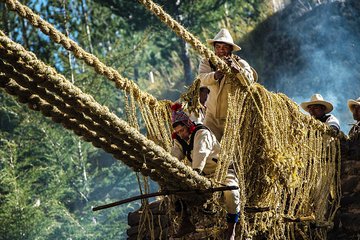 The last inka bridge "Q'eswachaka" service in private