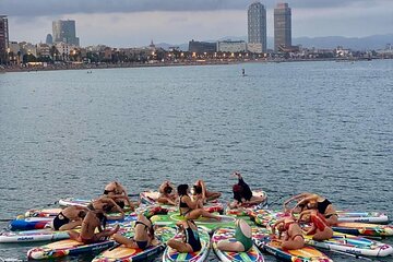 Paddle Surf Yoga in Barcelona with Picnic