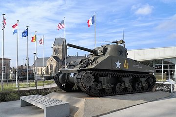 Dday Drop zone "O" - Afternoon Small group tour from Caen aboard to Van (4/8 pax)