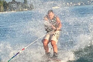 2-Hour Afternoon Wakeboarding Lake Zurich