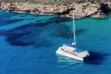 2 Hours of Catamaran Ride in Bahía de Palma with Snorkeling