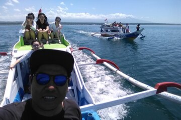 Snorkeling Trip to Pink Beach & Gili Petelu Small Island