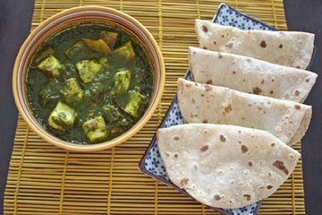 Private Market Tour and Cooking Lesson in a Local Home in Andheri West Mumbai