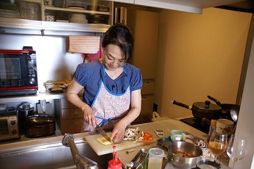 Japanese Cooking Class and Wine Pairing with Yasue in her Luxury Tokyo Apartment