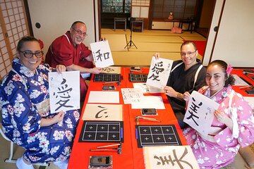 Kimono and Calligraphy Experience in Miyajima