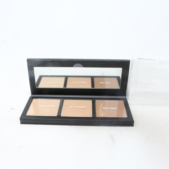 (Get It Glowin') Mac Hyper Real Glow Higlighter Palette / New With Box