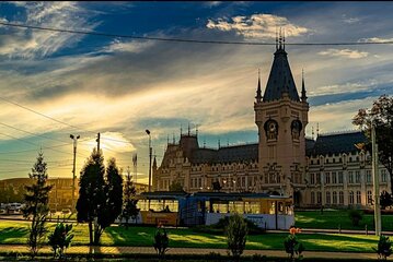 Private Half-Day Iasi City Tour with Lunch