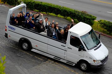 Hollywood Sightseeing and Celebrity Homes Tour by Open-Top Bus