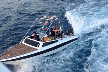 PRIVATE Speed Boat 4 hours Snorkeling With Dolphins Trip & WATER SPORTS-Hurghada