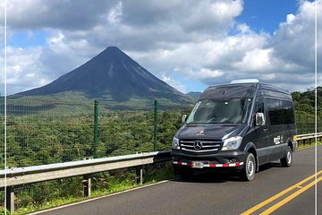Shared Shuttle from Monteverde to Liberia