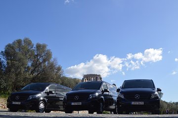 Athens Airport Private Arrival Transfer: (Mini Van, 1-7 passengers)