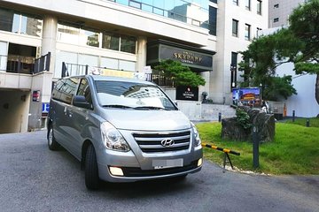 Private Airport Transfer: Seoul City to Incheon Airport (1-5 pax)