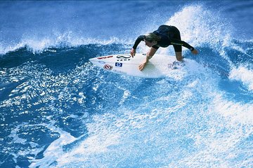 09:30 Coach & Ride (one hour surf lesson & keep the kit for the rest of the day)
