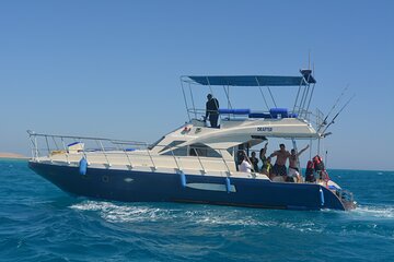 Private Boat VIP Snorkeling Sea Trip Up to 8 Pax With Lunch, Transfer - Hurghada