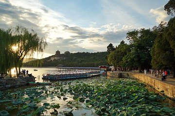 Private Day Tour Of Beijing Lama temple,Jingshan park And Summer Palace