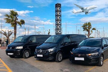 Casablanca hotels to Mohammed V Airport (CMN) - Departure Private Van Transfer