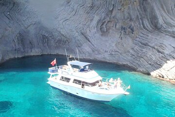 4 Hour Boat Trip With Drinks, Food, SUP & Snorkels - Port d'Alcudia