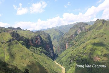Guided Hiking The Stunning Ma Pi Leng Pass 1 Day Dong Van Geopark