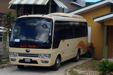 MBJ Airport Round Trip Private Transfer to Hotels in Runaway Bay, Jamaica