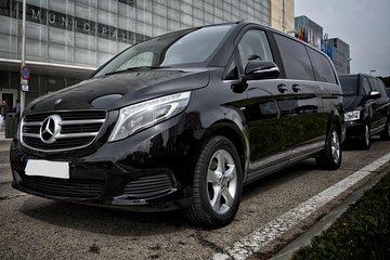 Departure Private Transfer from Ghent City to Brussels Airport by Luxury Van