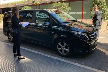 Arrival Private Transfer from Stockholm Port to Stockholm City by Luxury Van