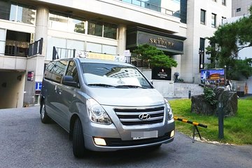 Private Airport Transfer: Seoul City - Gimpo Airport (1-5 pax)