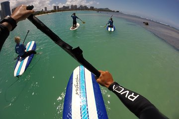 Surf Honolulu: Ala Moana Stand-up Paddleboard Lesson with Round-trip Transport