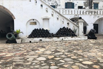 2 Days Tour From Accra To Cape Coast Castle, Kakum National Park & Elmina