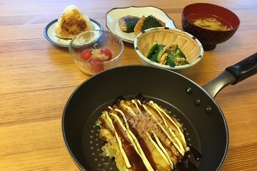 Okonomiyaki & small dish Cooking Class