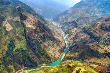 Private Tour 4 Day Package Ha Giang - Dong Van - Meo Vac - Ma Pi Leng pass