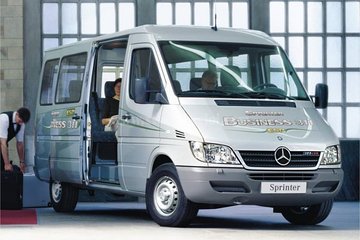 HO CHI MINH AIRPORT - Private Van pick up or transfer service.