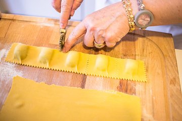 Private Pasta & Tiramisu Class at a Cesarina's home with tasting : Lake Maggiore