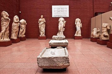 Ephesus and Ephesus Museum for Archaeology Lovers From Kusadasi with Private Guide and Van