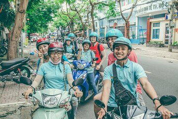 Motorbike tour with city highlights and Saigon Unseen