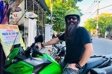 Full-Day Private Motorbike Tour in Hai Van Pass with Lunch