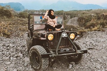 Van Yogyakarta: Merapi Vulkaan Jeep Tour met Nederlandstalige Gids