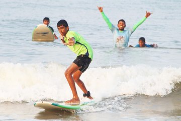 Learn to Surf in Dapoli MH