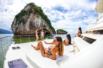Luxury Yacht & Snorkel in Puerto Vallarta