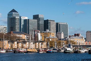 Private One Way or Round Trip Transfer: Heathrow Airport to East London