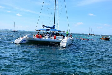 Fund and Party Catamaran Adventure! Open Bar and Snorkel
