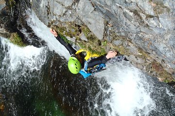 Shower Climbing/Shower Trekking/Canyoning in Takayama (Half day tour)