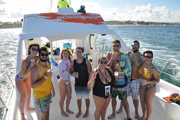 Half-Day Punta Cana Private Catamaran: Snorkeling, Natural Pool and Virgen Beach