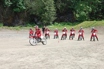 Red Rider Introduction - Learn to dirt bike lesson