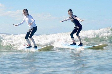 Group Surf Lesson at Kalama Park in Kihei