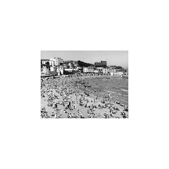 (A2 (42x59cm) ) Broadstairs 1950S. An incredibly crowded beach at Broadstairs in Kent, showing how popular British holiday resorts (Fine Art Print)