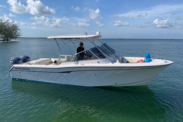 Save 5.00%! Private Charter, Stingray City, Snorkeling, Starfish. 28ft Grady White.