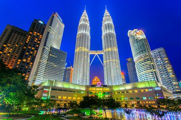 Chauffeur: Johor Bahru to Kuala Lumpur Transfer [Van]