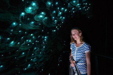 Waitomo Glowworm Caves + Hobbiton Movie Set, Rotorua Pick Up Day Tour
