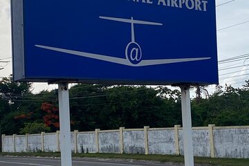 Private Airport Transfer from Ian Fleming International Airport to Ocho Rios
